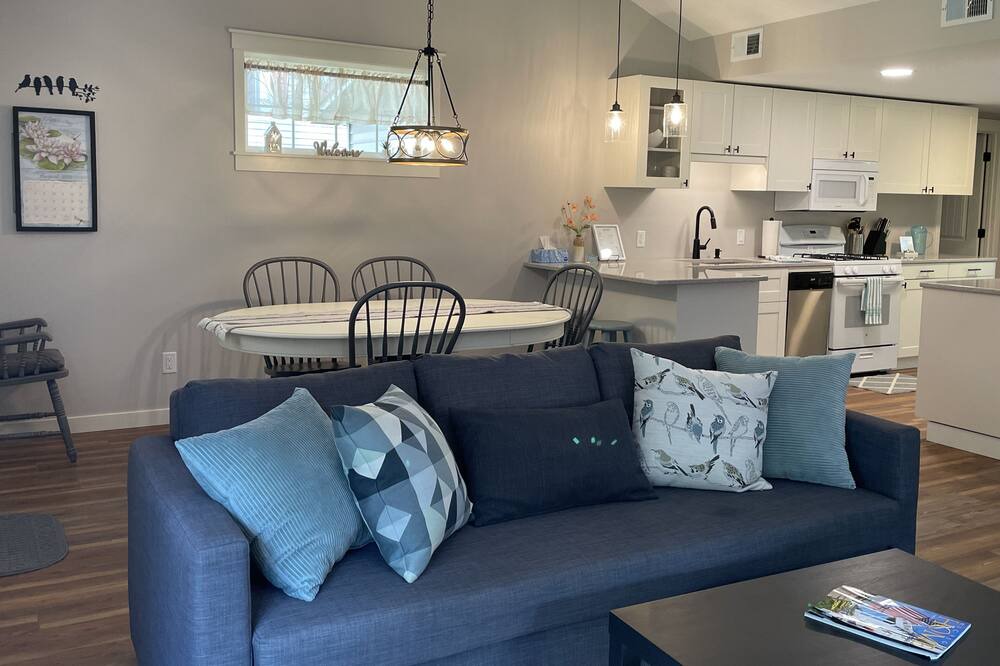 Photo of Livingroom in Baldwin