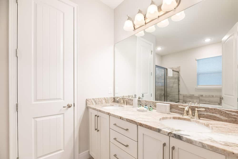 Photo of Bathroom in Celebration
