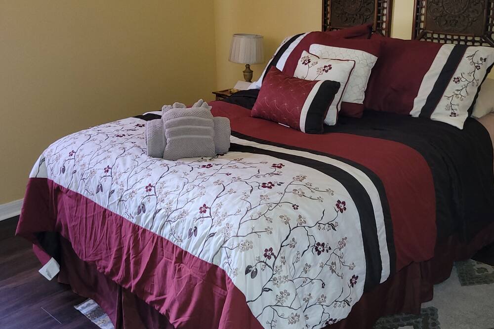 Photo of Bedroom in Lake Mary