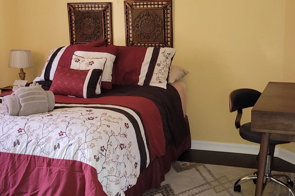Photo of Bedroom in Lake Mary