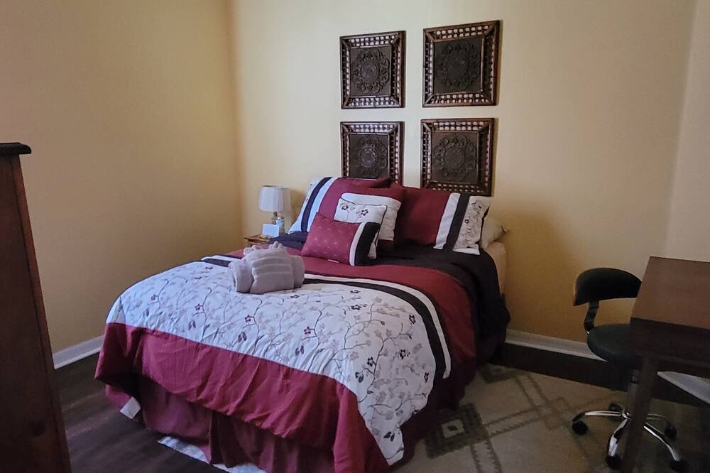 Photo of Bedroom in Lake Mary