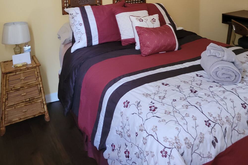 Photo of Bedroom in Lake Mary