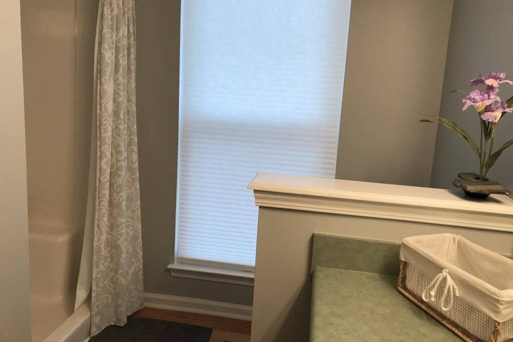 Photo of Bedroom in Eatonton