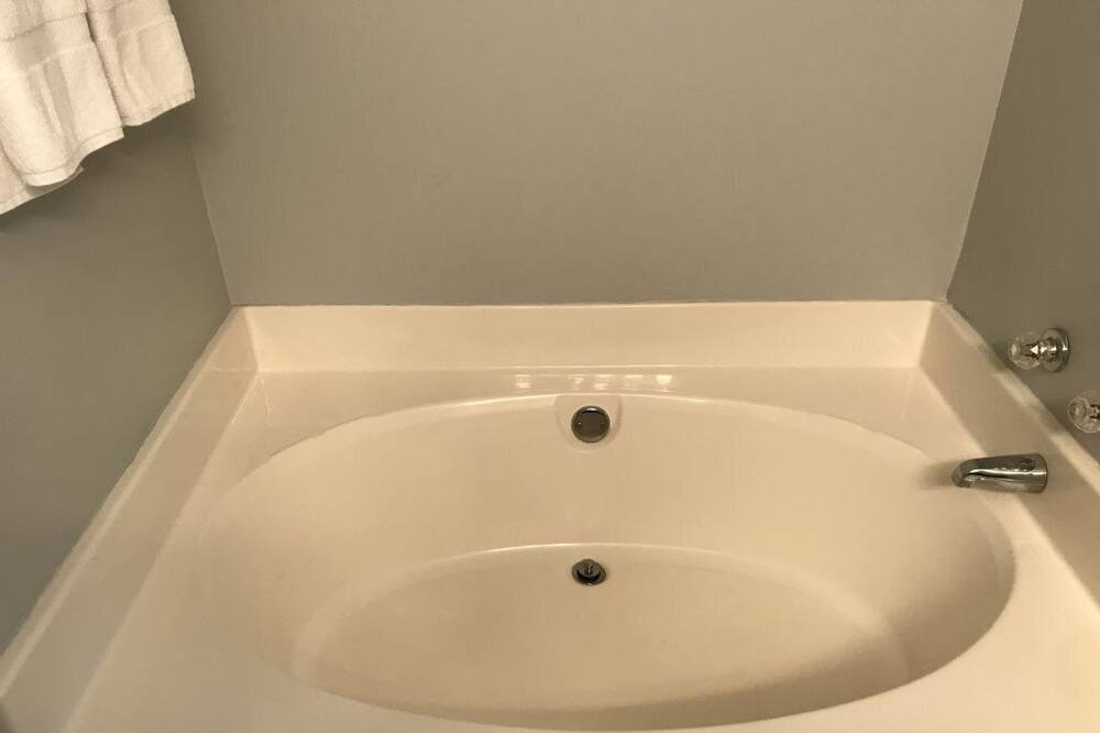 Photo of Bathroom in Eatonton