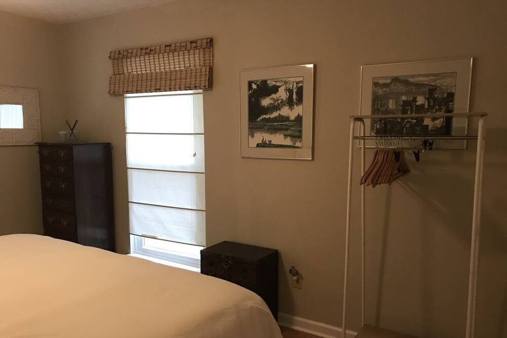 Photo of Bedroom in Eatonton