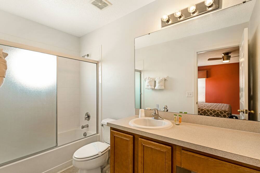 Photo of Bathroom in Florida Pines