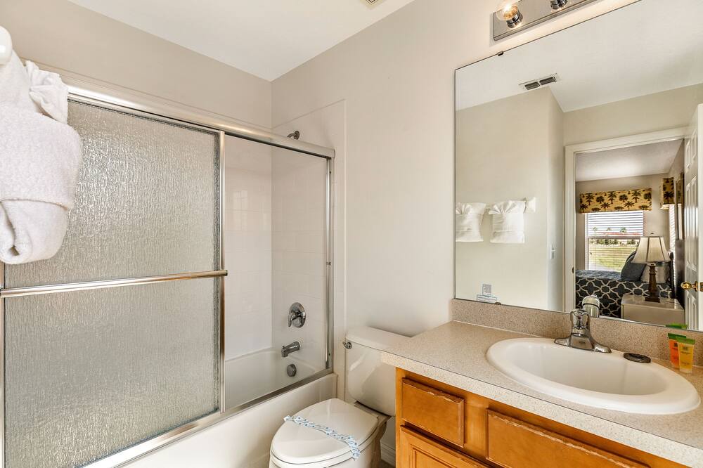 Photo of Bathroom in Florida Pines