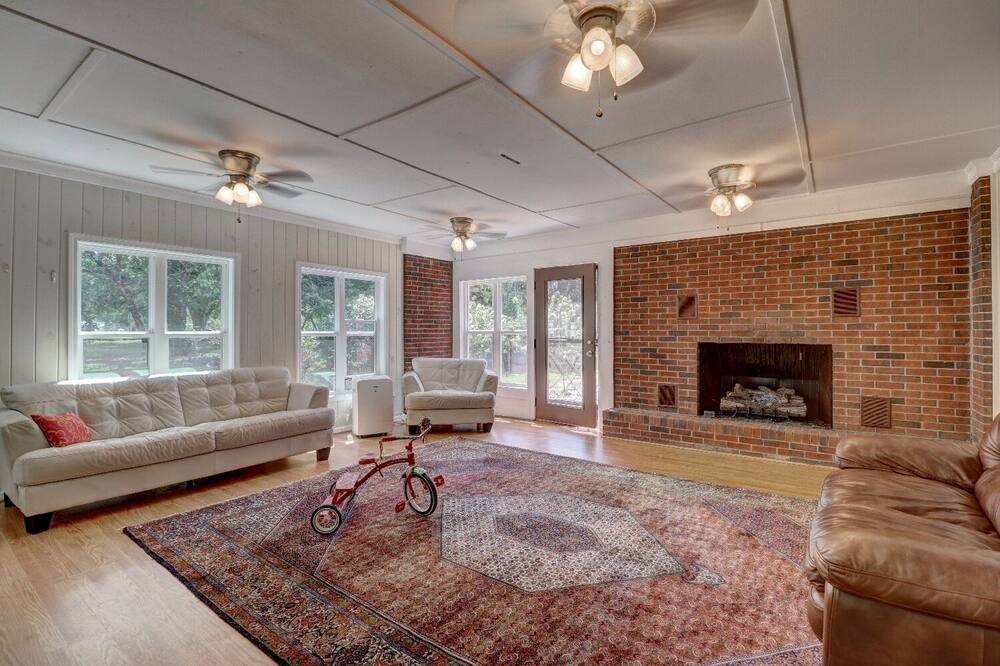 Photo of Livingroom in Woodland