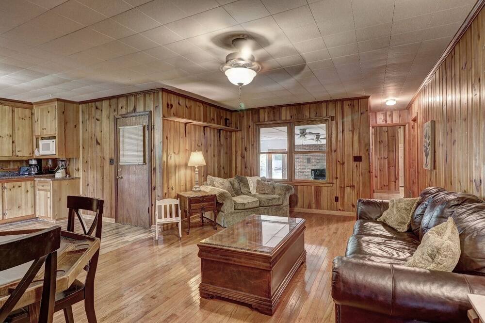 Photo of Livingroom in Woodland
