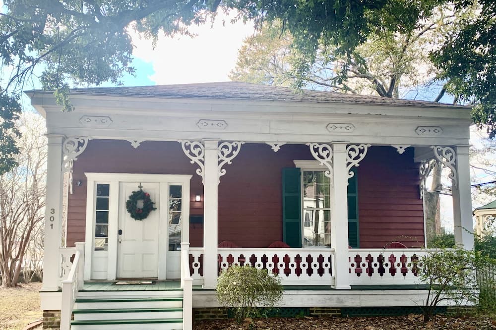 Photo of Outdoor in Montgomery