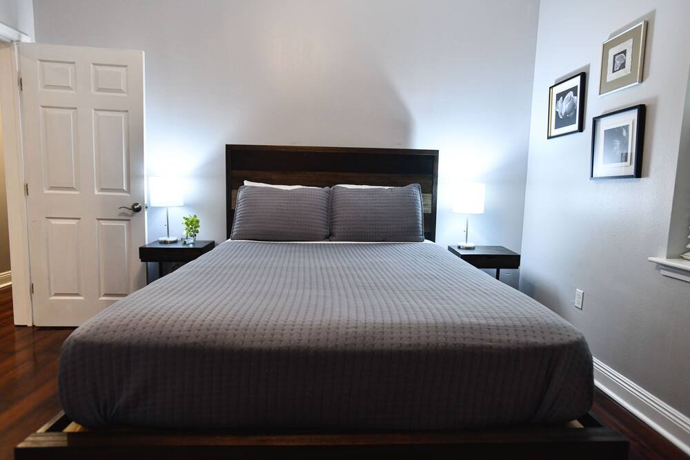 Photo of Bedroom in Mid-City