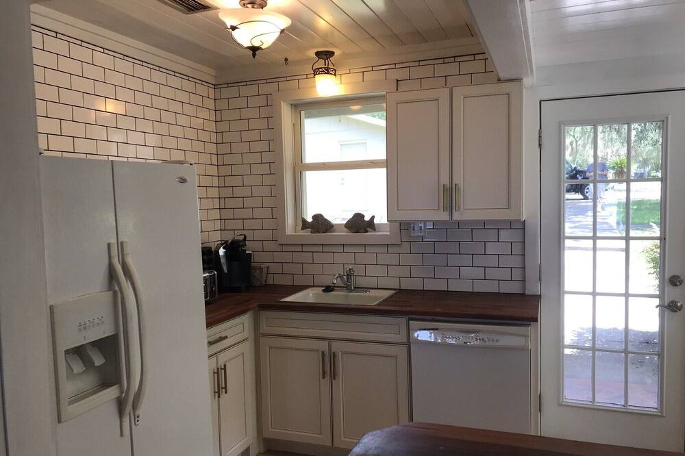 Photo of Kitchen in Melrose