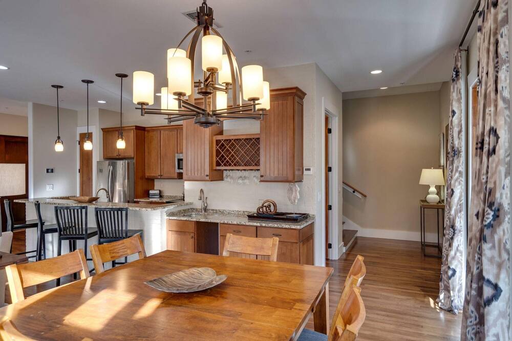 Photo of Kitchen in Baytowne Wharf