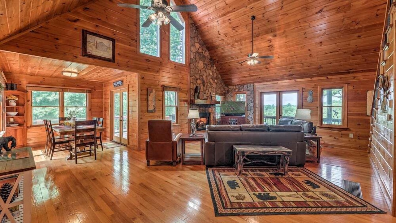 Photo of Livingroom in My Mountain