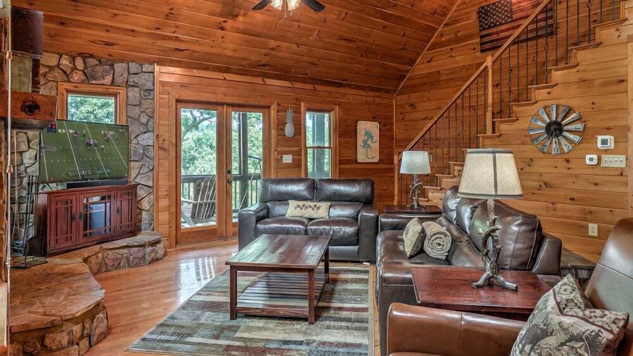 Photo of Livingroom in My Mountain