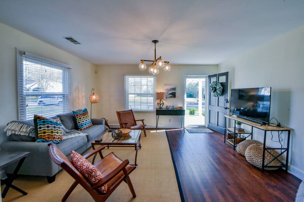 Photo of Bedroom in Northport