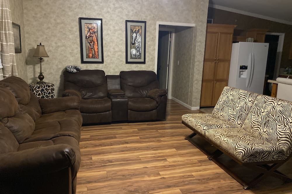 Photo of Livingroom in Pierson