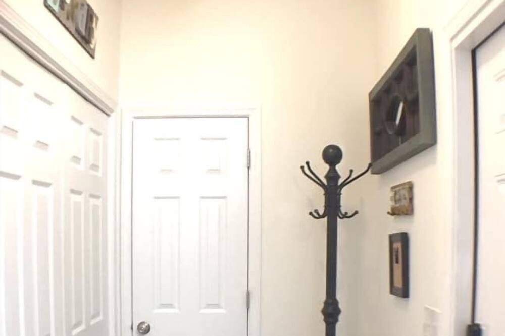 Photo of Bedroom in Enterprise