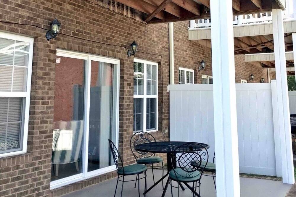 Photo of Patio Balcony in Enterprise