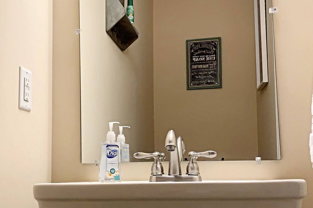 Photo of Bathroom in Enterprise