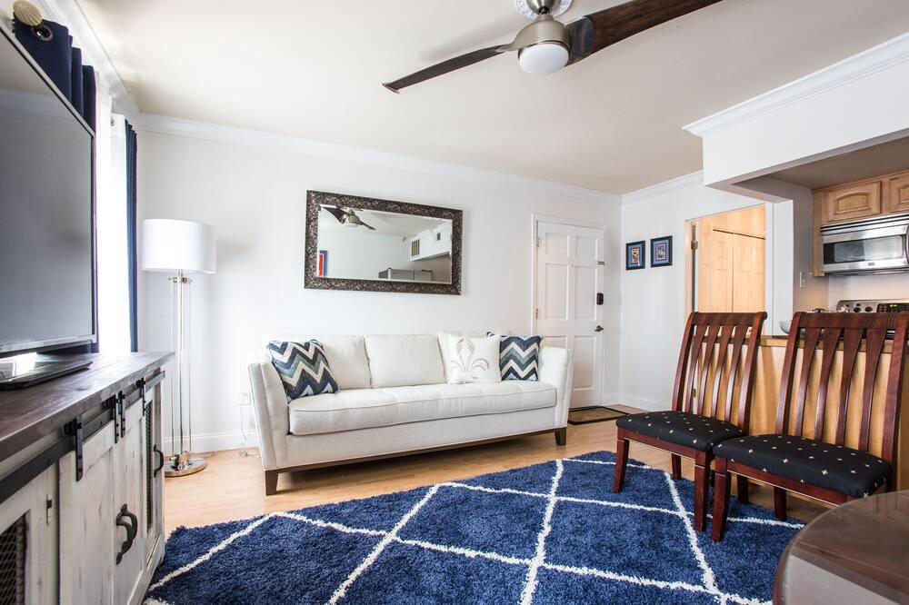 Photo of Livingroom in Faubourg Delassize