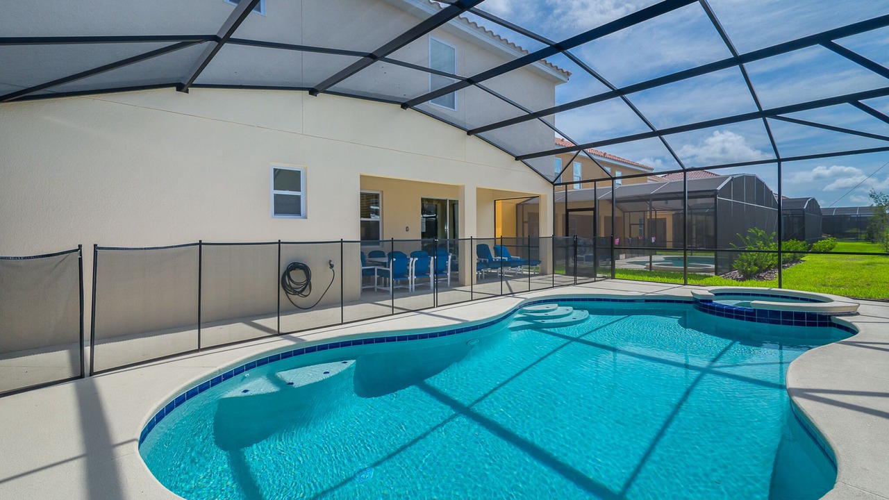 Photo of Outdoor in Loughman