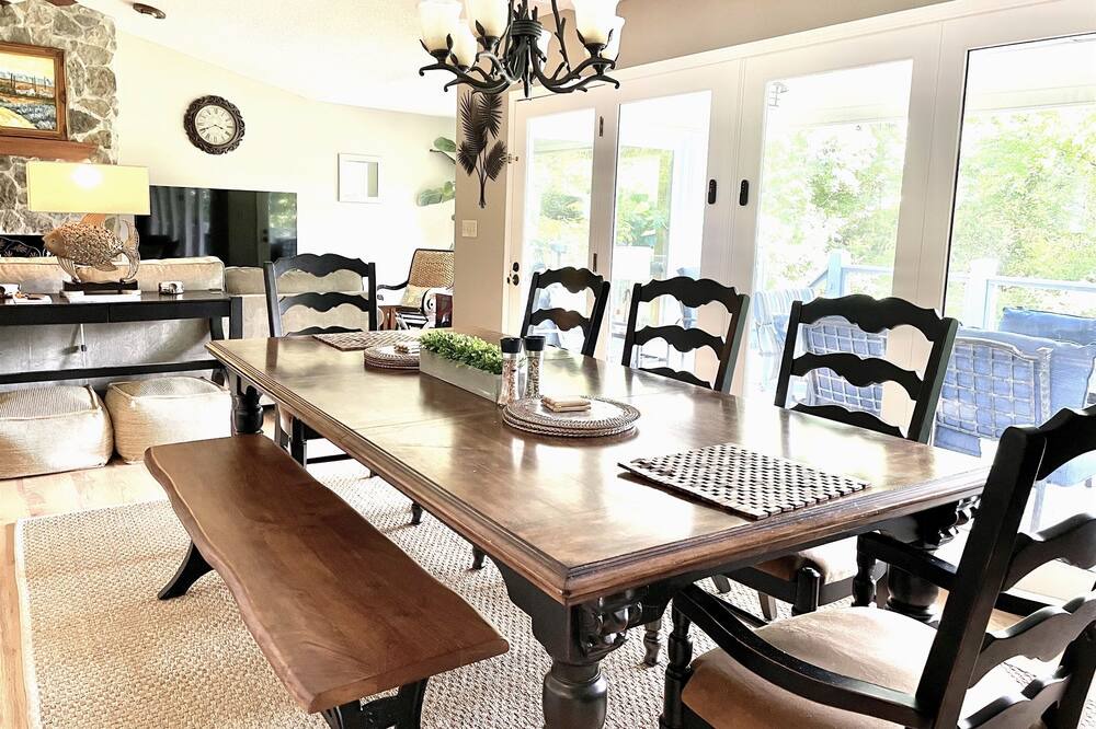 Photo of Bedroom in Northport