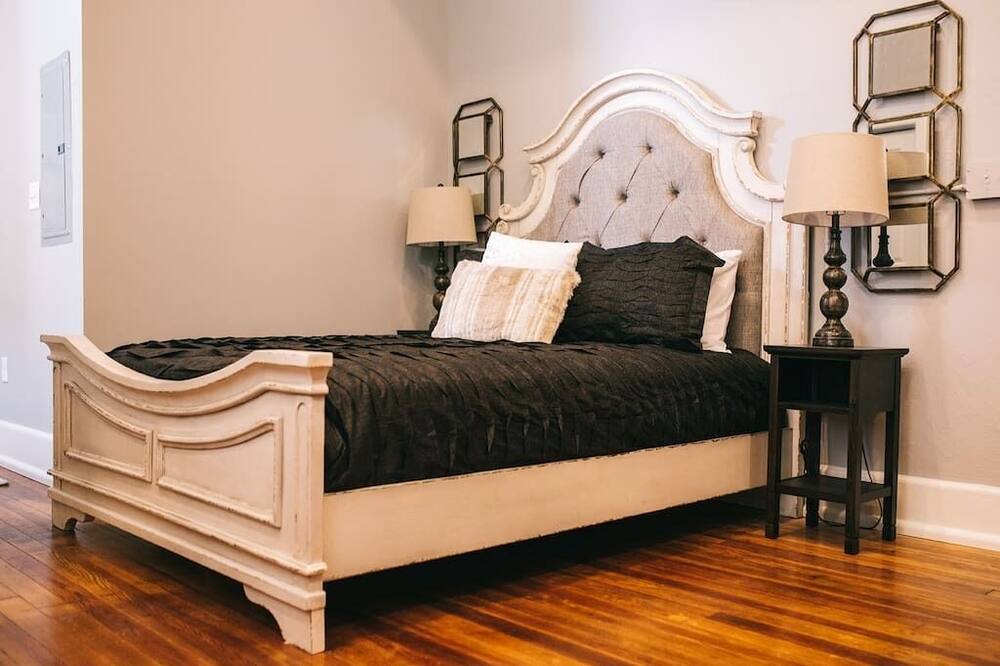 Photo of Bedroom in Lake City