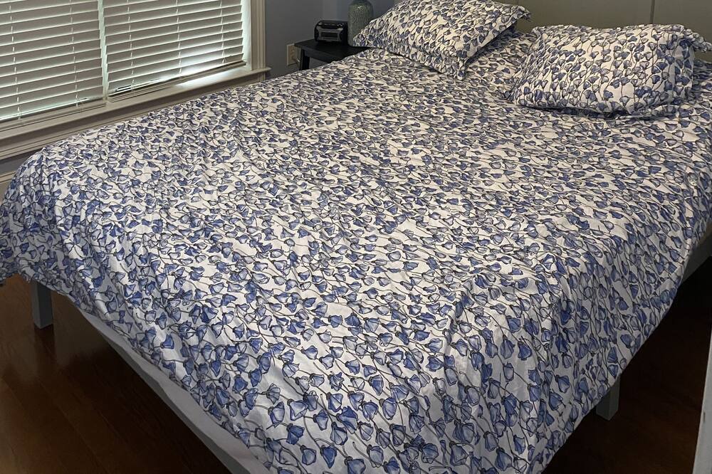 Photo of Bedroom in Eatonton