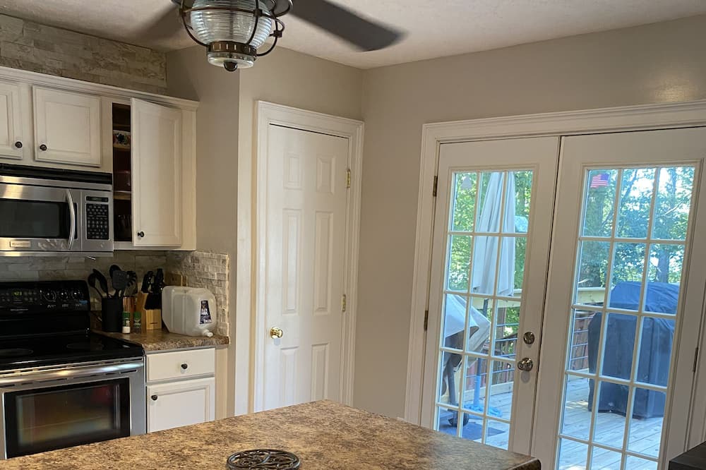 Photo of Kitchen in Eatonton