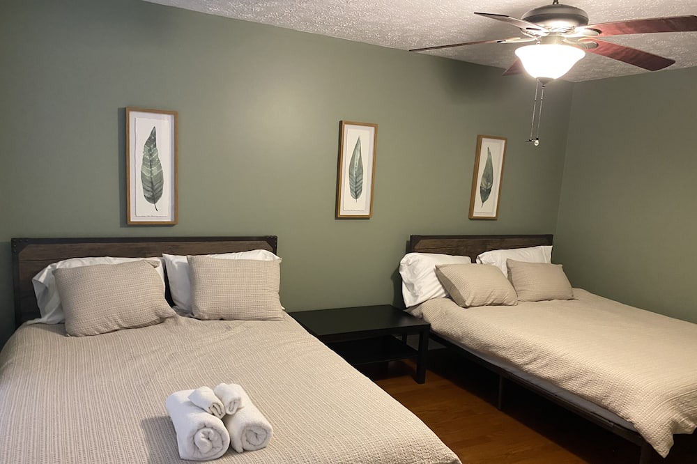 Photo of Bedroom in Eatonton