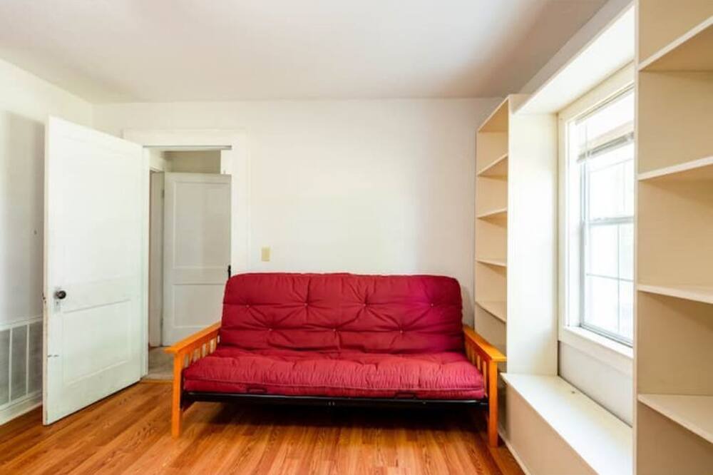 Photo of Livingroom in Lake City