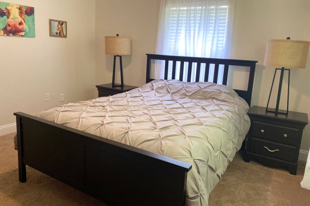 Photo of Bedroom in Lake City