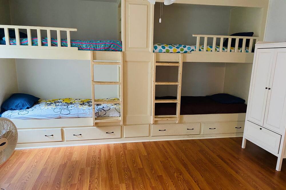 Photo of Bedroom in Lake City