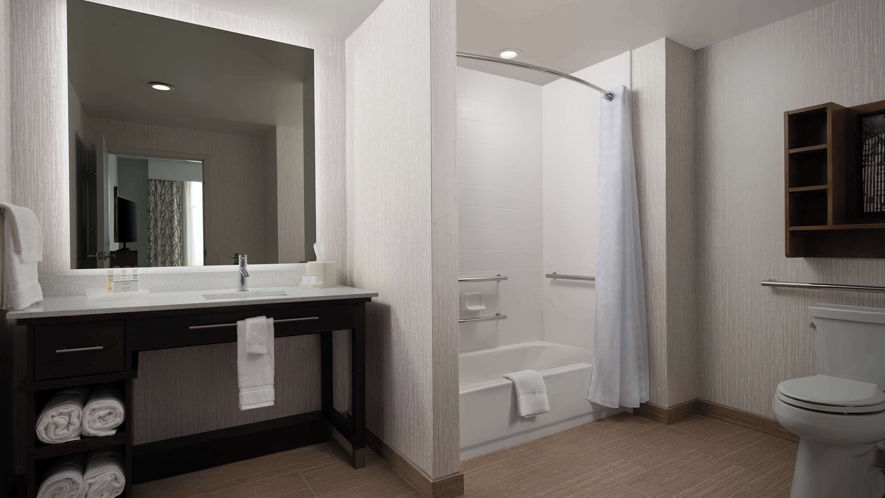 Photo of Bathroom in Fondren