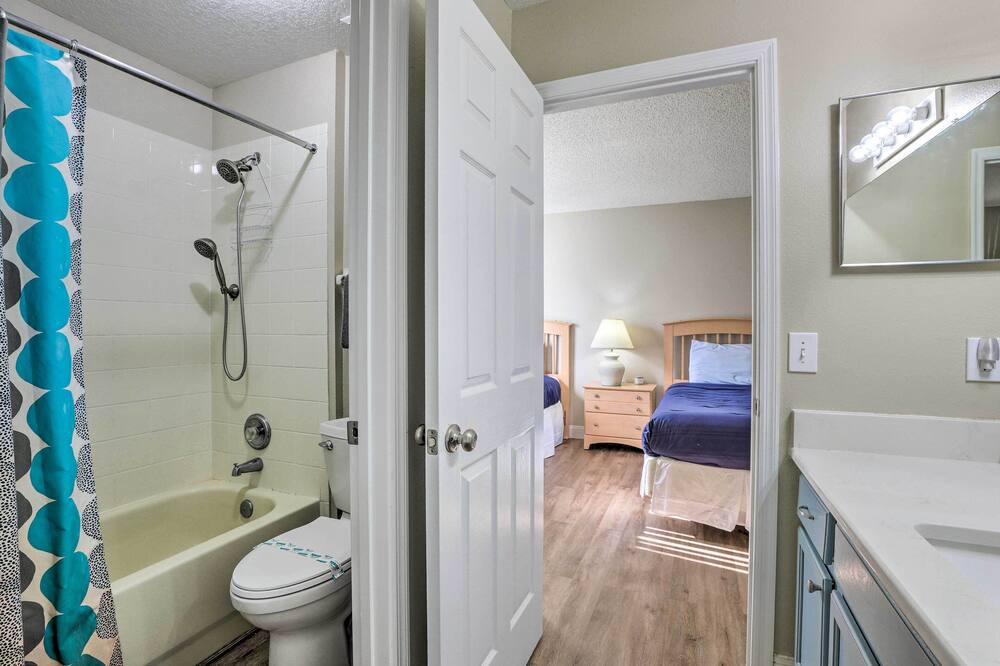 Photo of Bathroom in Florida Pines