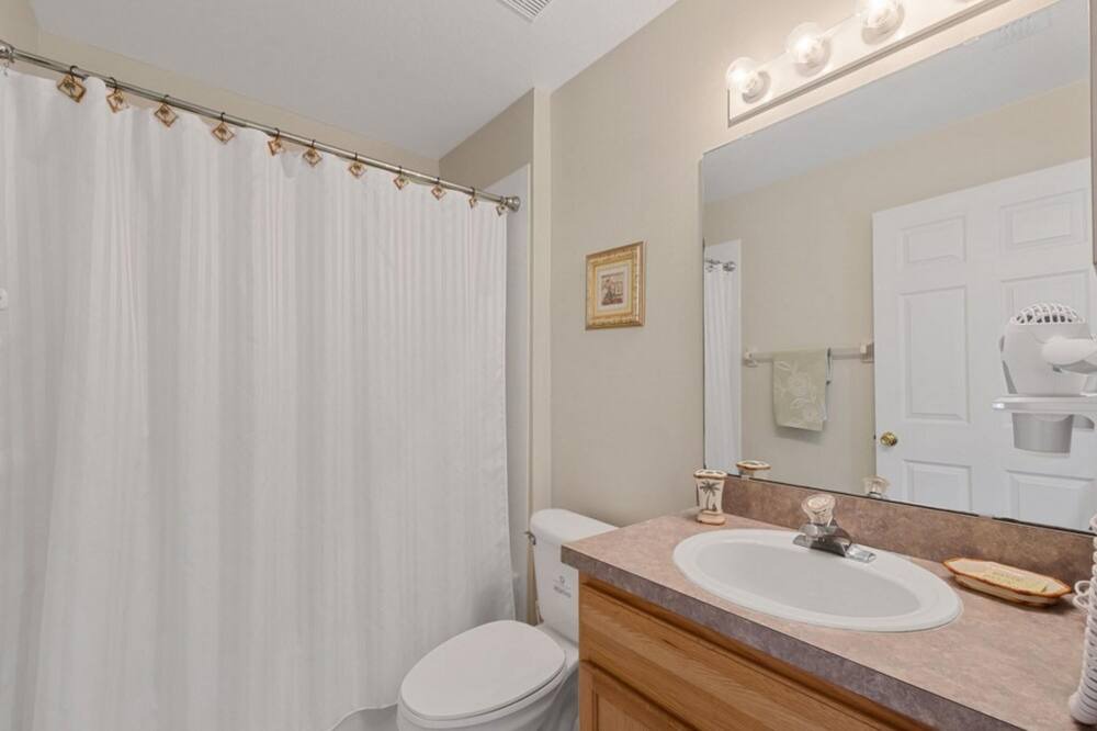Photo of Bathroom in Florida Pines