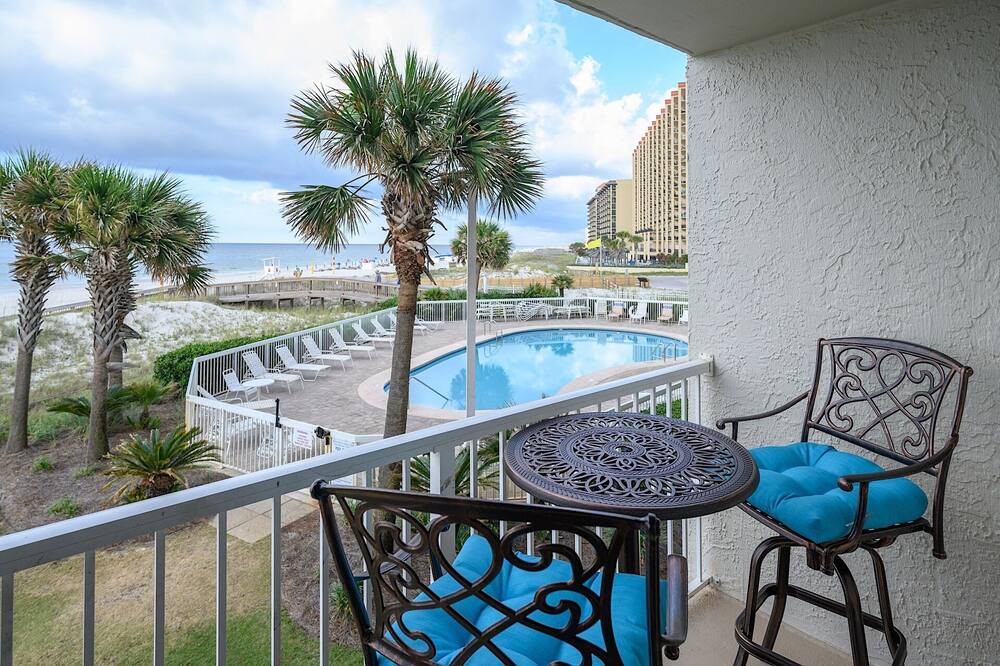 Photo of Patio Balcony in Ono Island