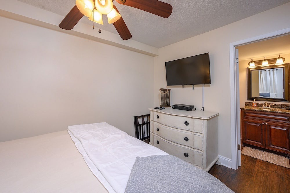 Photo of Bedroom in Ono Island