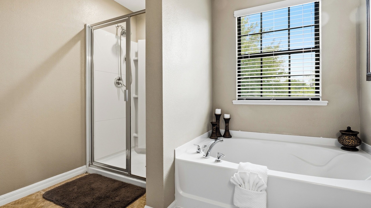 Photo of Bathroom in Cypress Pointe