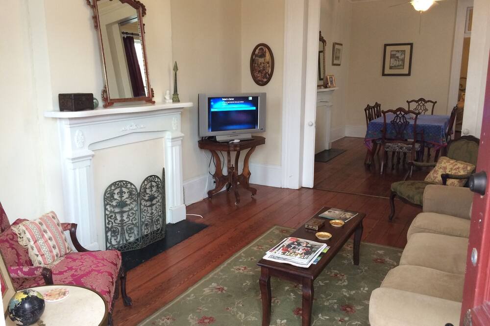 Photo of Livingroom in Faubourg Delassize