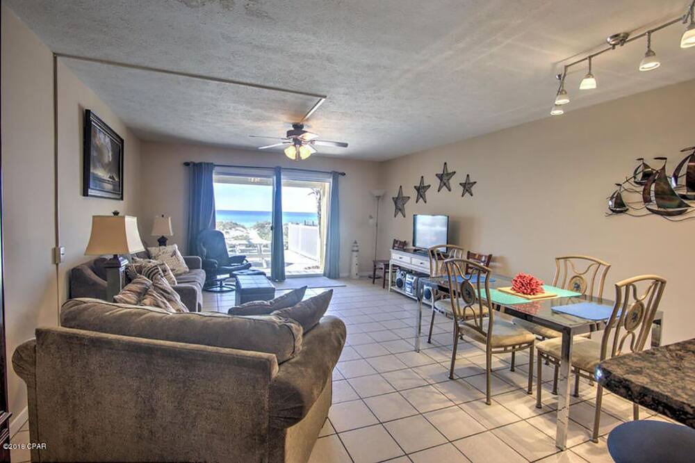Photo of Livingroom in Bel Air