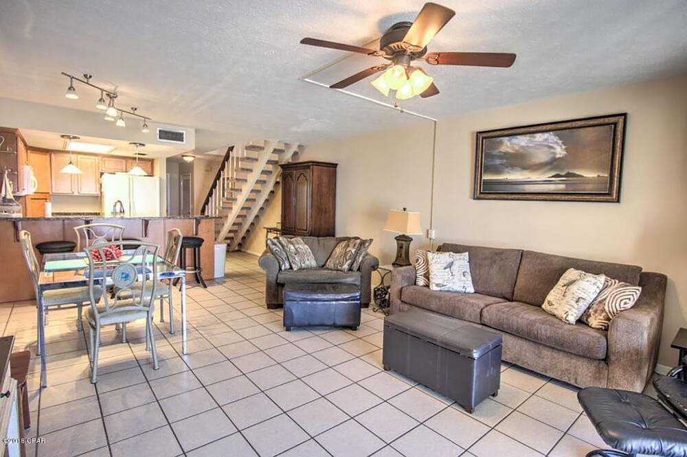 Photo of Livingroom in Bel Air