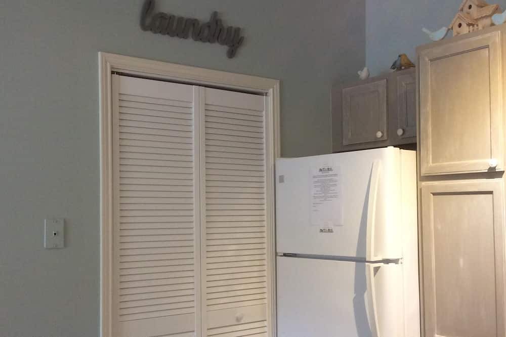 Photo of Bedroom in Saint Simons Heights
