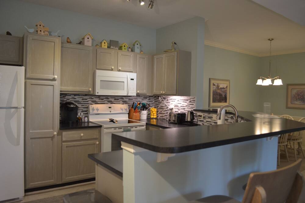 Photo of Kitchen in Saint Simons Heights