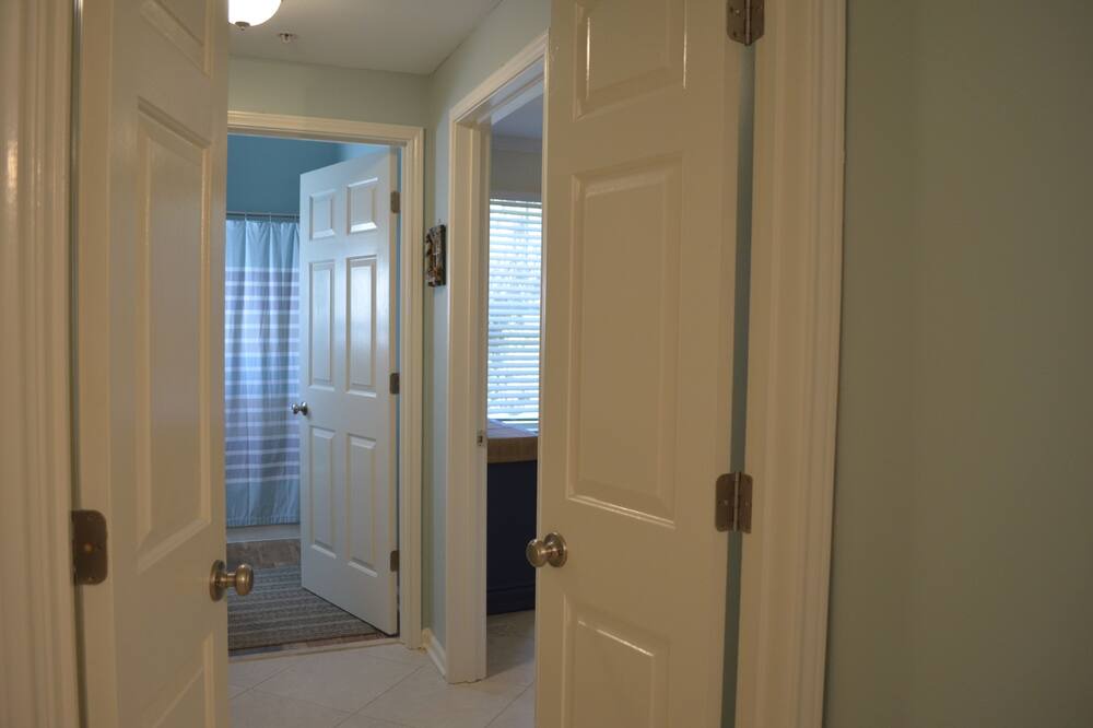 Photo of Bedroom in Saint Simons Heights