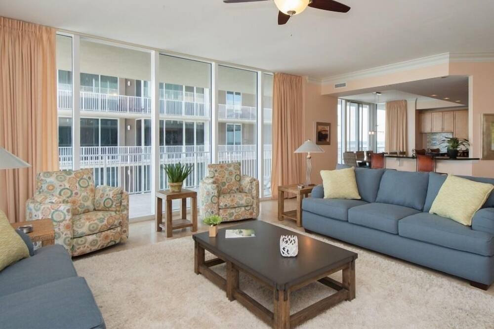 Photo of Livingroom in Ono Island