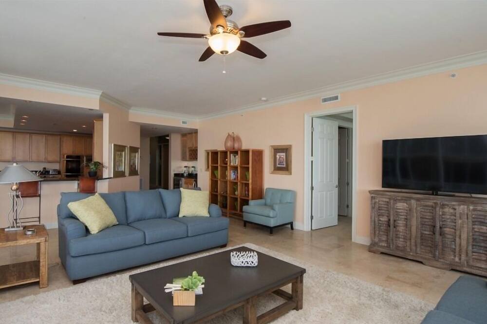 Photo of Livingroom in Ono Island