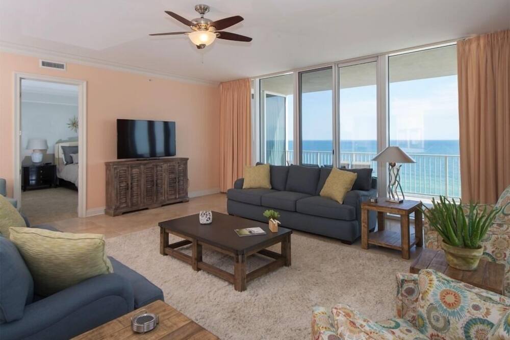 Photo of Livingroom in Ono Island