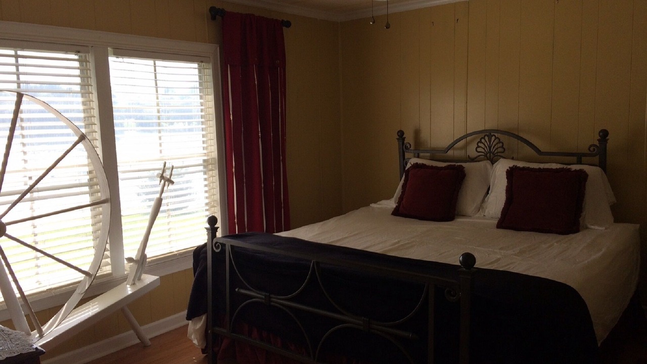 Photo of Bedroom in Milledgeville